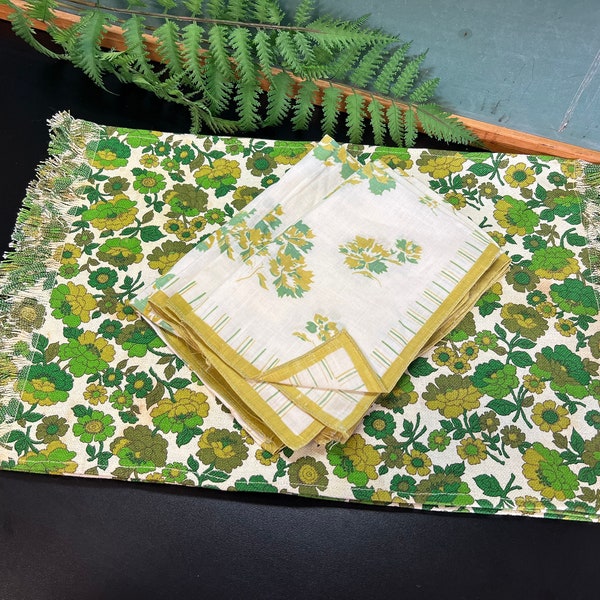 Vintage Green Floral Placemats & Napkins Set