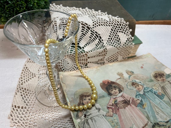 Antique Graduated Faux Pearl Necklace Yellow 19 I… - image 5