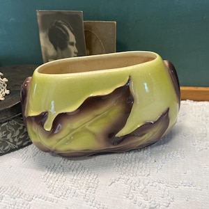 Royal Copley Harmony Leaf Planter Green/Brown