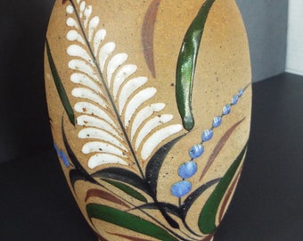 Mexican pottery folk art vase Tacat Mexico pottery hand painted Ken Edwards pottery