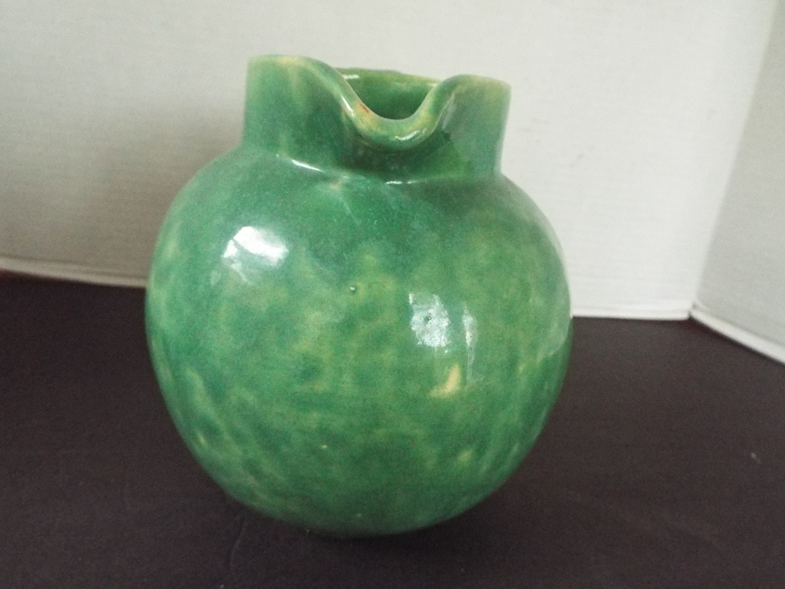 6.5 x 7.5 green fat lava glaze pitcher Etruscan glaze USA fat lava artist signed Fatz M 1940 studio pottery 6.5 x 7.5 green fat lava glaze pitcher Etruscan glaze USA fat lava artist signed Fatz M 1940 studio pottery