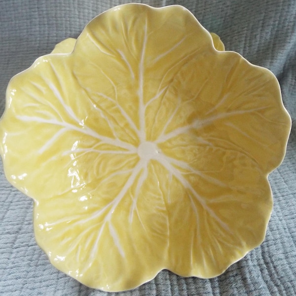 1 left Bordallo Pinheiro 9"  yellow cabbage leaf serving bowl heavy embossed replacement majolica Portugal