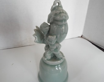Chinese celadon green pottery dragon bell