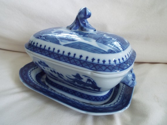 アンティーク　チュリーン長方形 　蓋つき　ブルー＆ホワイト　R1723お10 Mottahedeh Historic Charleston Reproduction Canton Blue White