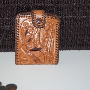 Cartera de piel repujada / Diseño floral de los años 70 / Cuero hecho a mano / Billetero repujado con diseño floral