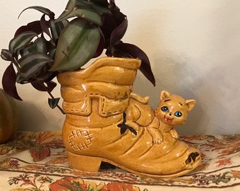 Boot and Cat Mini Planter /  Made in Japan / Succulent or Mini Ivy Planter / Ceramic Pot / Figural Kitten / Gold Boot Cat / Indoor Planter