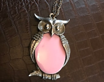 Owl Necklace / Pink Body Silver Tone Wings Head Eyes / Silver Tone Chain / Vintage Pendant