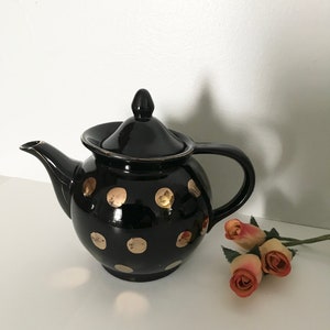 Hand Painted Vintage Teapot / 4-Cup Polka Gold Leaf Accents 1950s / Art Deco Teapot