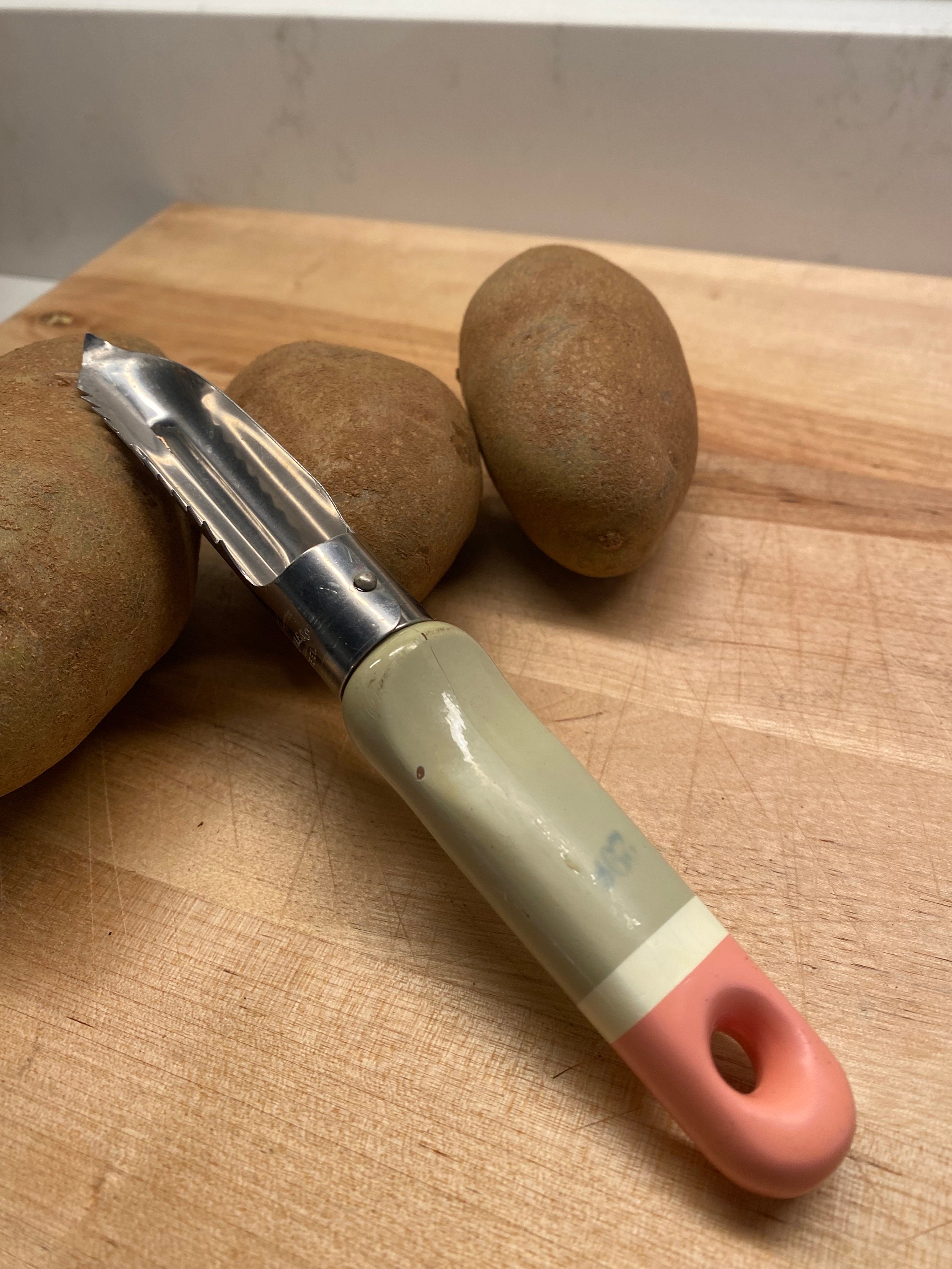 1pc fruit pelador de nopales vegatable peel remover hand peeler