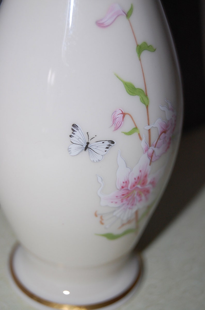 Lenox Eternal Love Vase Love Birds Bud Vase Lenox Porcelain Bird Floral Design Limited Edition Lenox Collectibles Cherished Gift