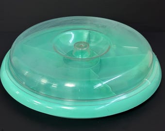 Vintage mintgroen plastic dienblad met koepeldeksel, gemaakt in Italië
