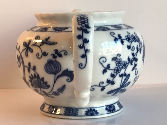Vintage, Vienna Woods White and Blue, Teapot, No Lid, Blue Onion