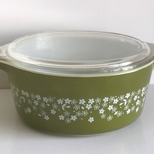Vintage Pyrex Spring Blossom Casserole, Green Verde, USA, 1970s - Etsy