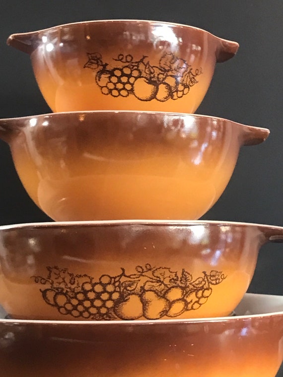 Vintage, Pyrex Old Orchard Pattern, Cinderella Mixing Bowl, #442