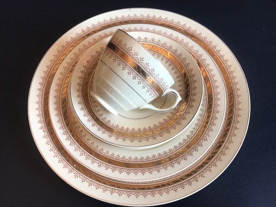 Vintage New Hall Hanley Staffordshire Gold Filigree Dinnerware, 5