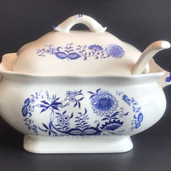 Vintage, Blue Onion Arnart Tureen  with Lid and Serving Spoon , Ceramic Tureen, Floral Pattern, MCM, Retro Kitchen