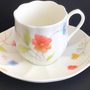 Vintage, Mikasa Bone China, Narumi Japan, Just Flowers Pattern, A-4 182, set of Espresso cup & Saucer, Coral, Yellow, Blue Flowers, 1970’s