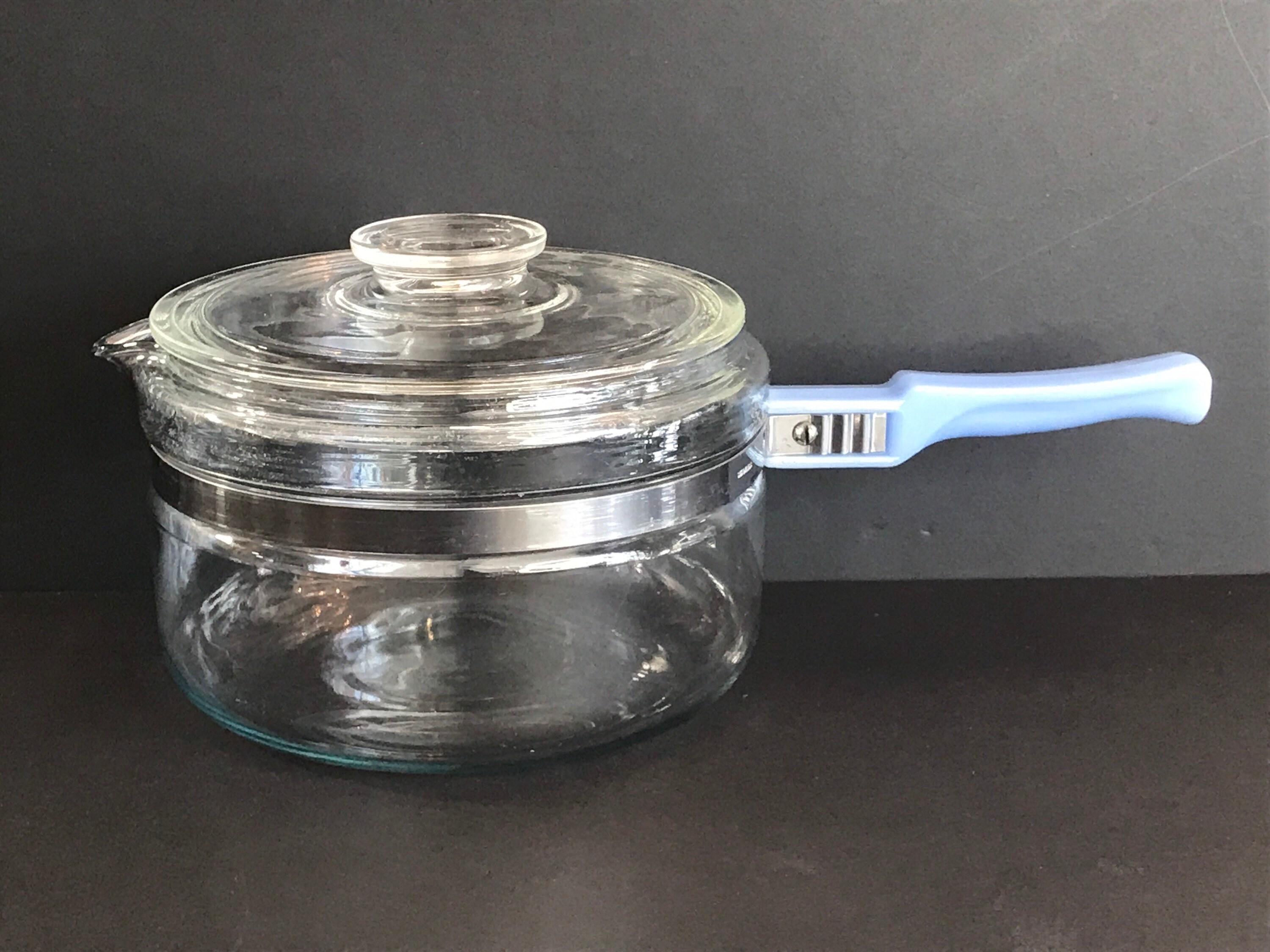 Pyrex Sauce Pot 