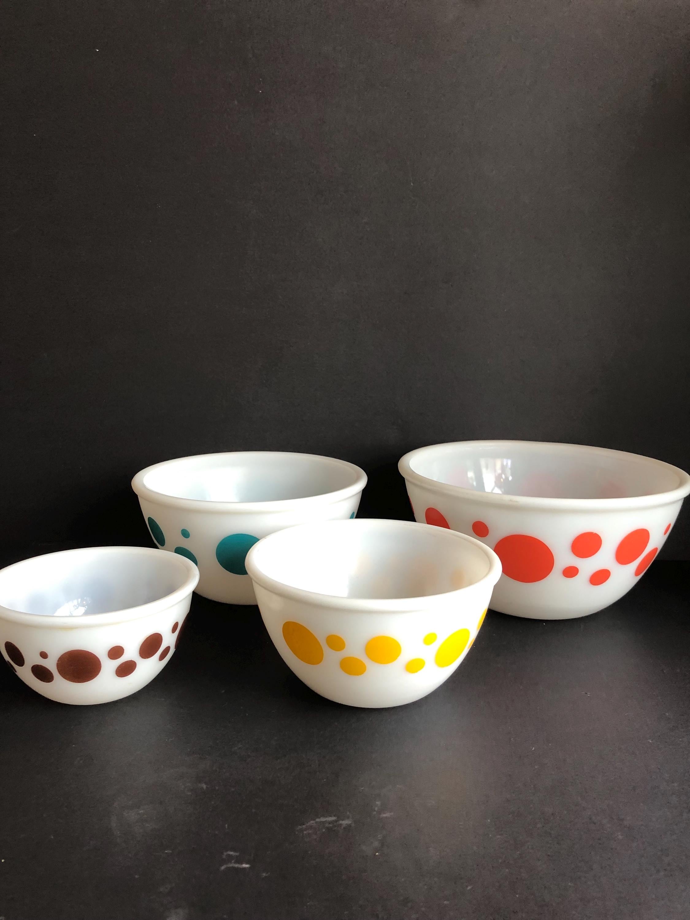 ヴィンテージ ヘーゼル アトラス ドット ミキシング ボウル 4 個セット