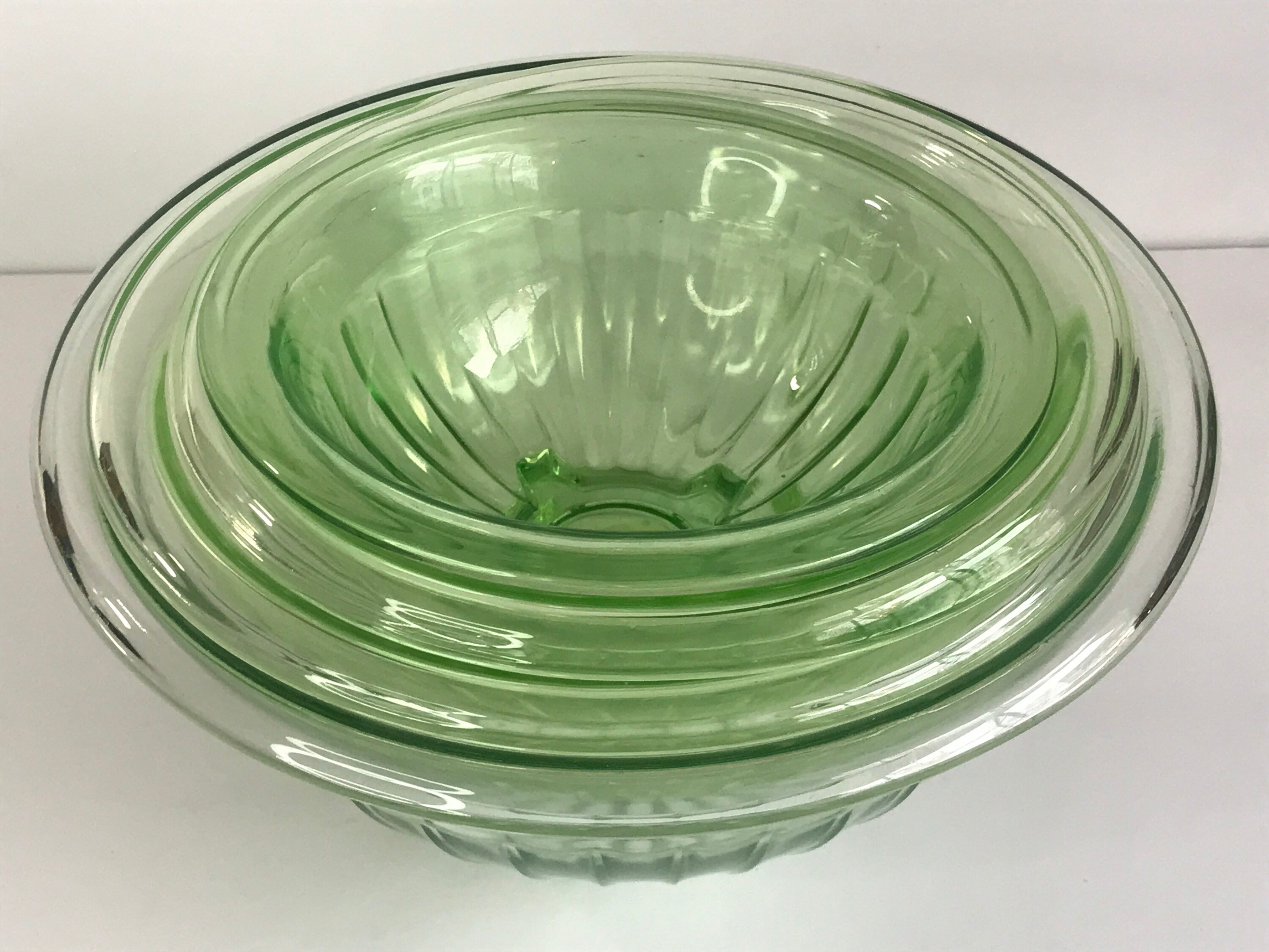 Hazel Atlas Uranium Glass 2 Cup Footed Mixing Bowl Handle & Pour