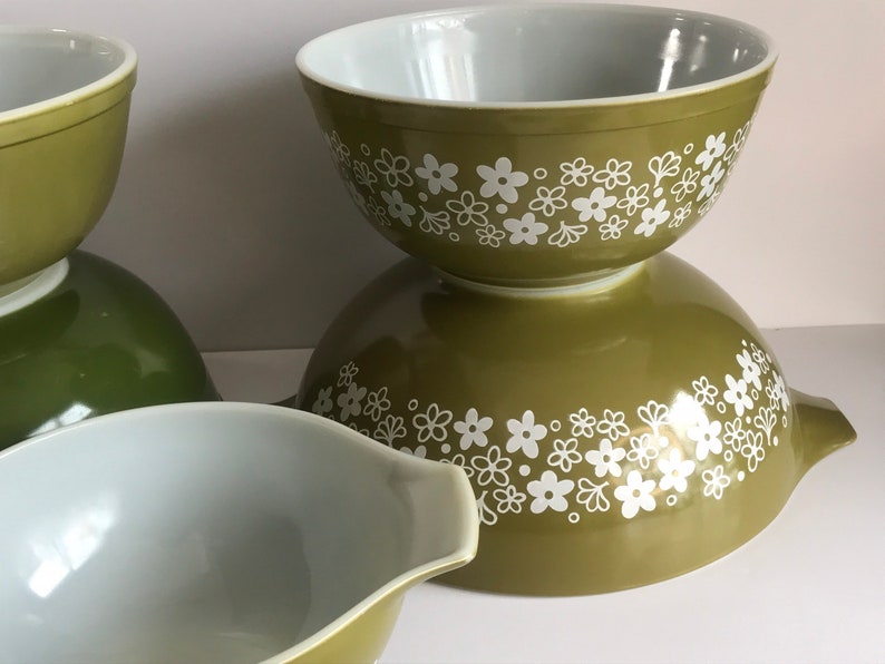 Complete your set, Vintage Spring Blossom & Avocado Green, Verde Pyrex Mixing Bowl, Cinderella, Retro Kitchen, 1970s sold individually image 2