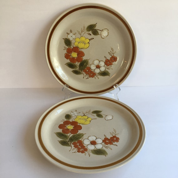 Vintage (1970s) Mountain Wood Stoneware Trellis Blossom, Floral