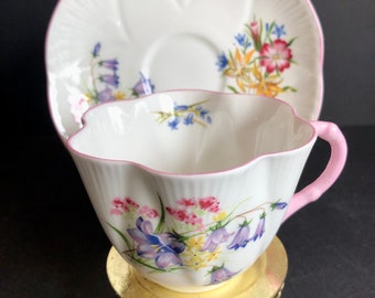 Vintage Shelley tekopp och fat, blombukett, rosa handtag