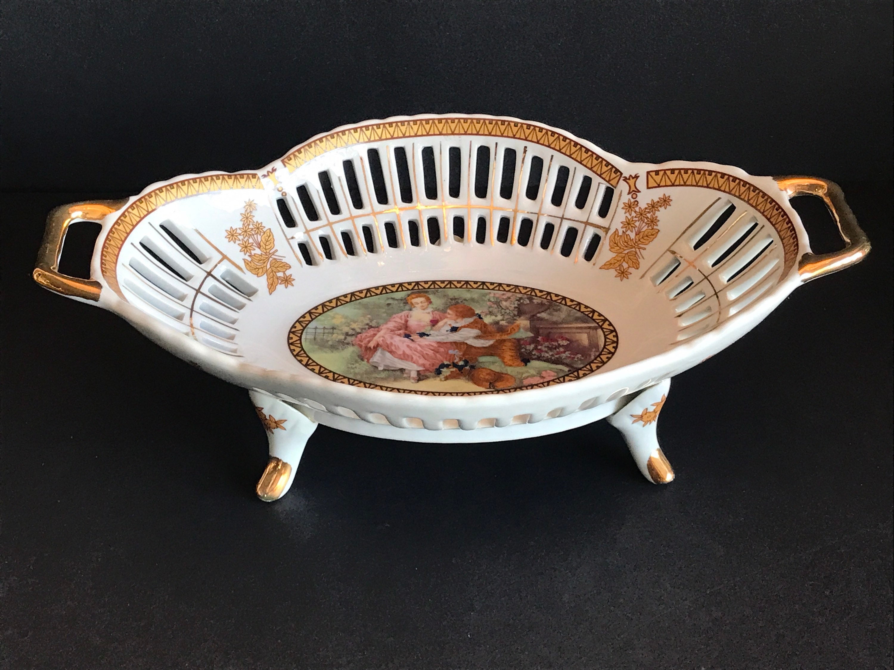 特価✨美品✨旧東ドイツ製✨ヴィンテージ✨皿✨トレー✨キャンディーディッシュ✨貴重 Vintage Lattice Candy Dish, J. Furmani Trieste Design, Footed Bowl