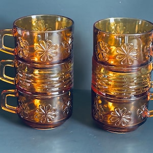 6 Amber Glass Cups VERECO France - Vintage 70s Mix & Match Set - Stackable Tempered Glass - Daisy and Ribbed Patterns - Retro Kitchen Decor