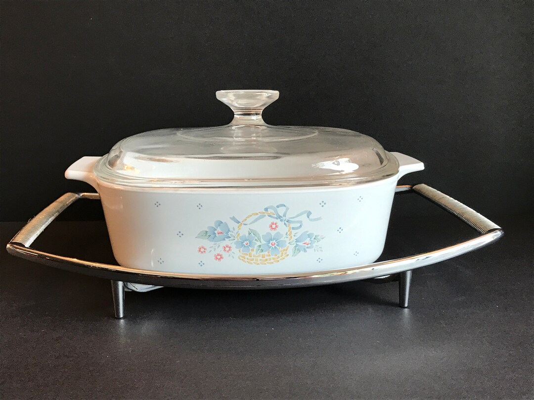 Vintage Corning Ware Country Cornflower Casserole, 2 Liters, With