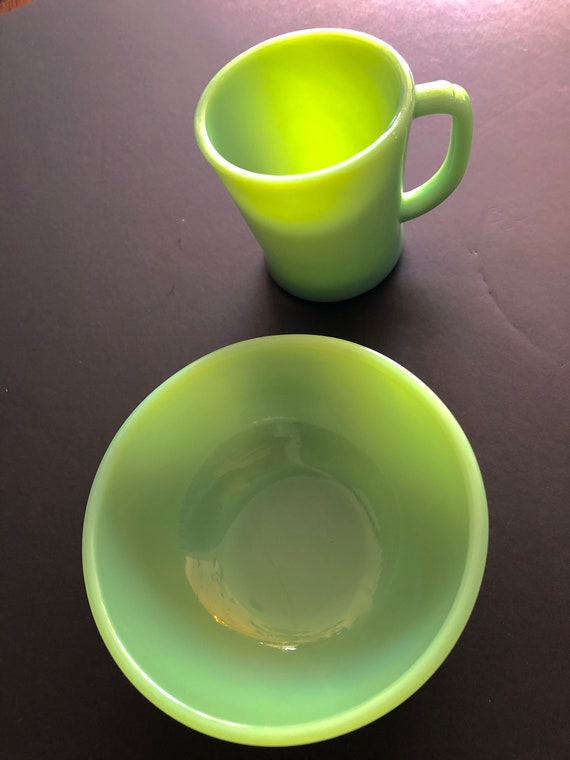 Fire-King ファイヤーキング ジェダイト シリアルボウル ☆2個セット ジェダイト ファイヤーキング ミルクガラス Dハンドルマグとシリアル