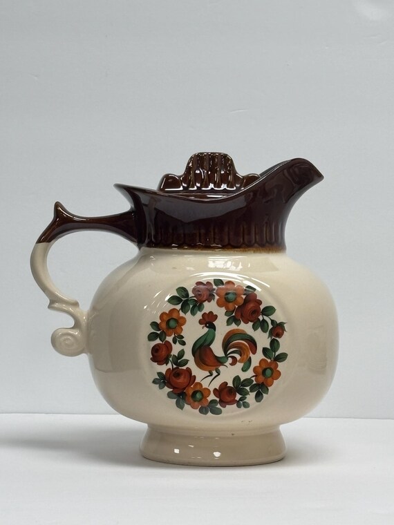 Vintage, Mccoy Pottery Rooster Motif, Water Pitcher With Lid Made