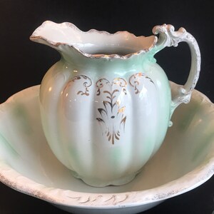 Vintage Large Wash Bassin & Water Pitcher, Vase, Mug, 4 pieces Vanity Set, Green, white with gold detail,Home decor image 2