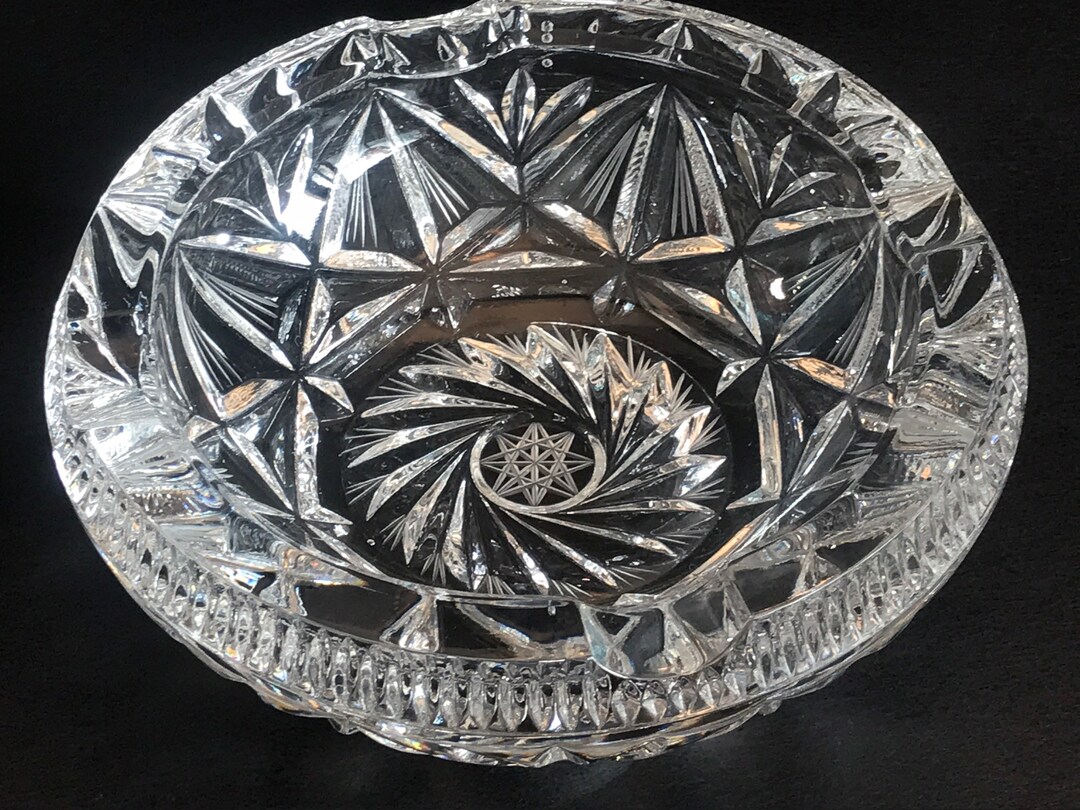 Vintage, Pinwheel Crystal Ashtray, Cut Glass Cigars Ashtray, Round