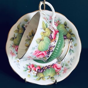 Royal Albert Somerset Tea Cup Saucer, Emerald Green Floral Fine Bone China, 1970s