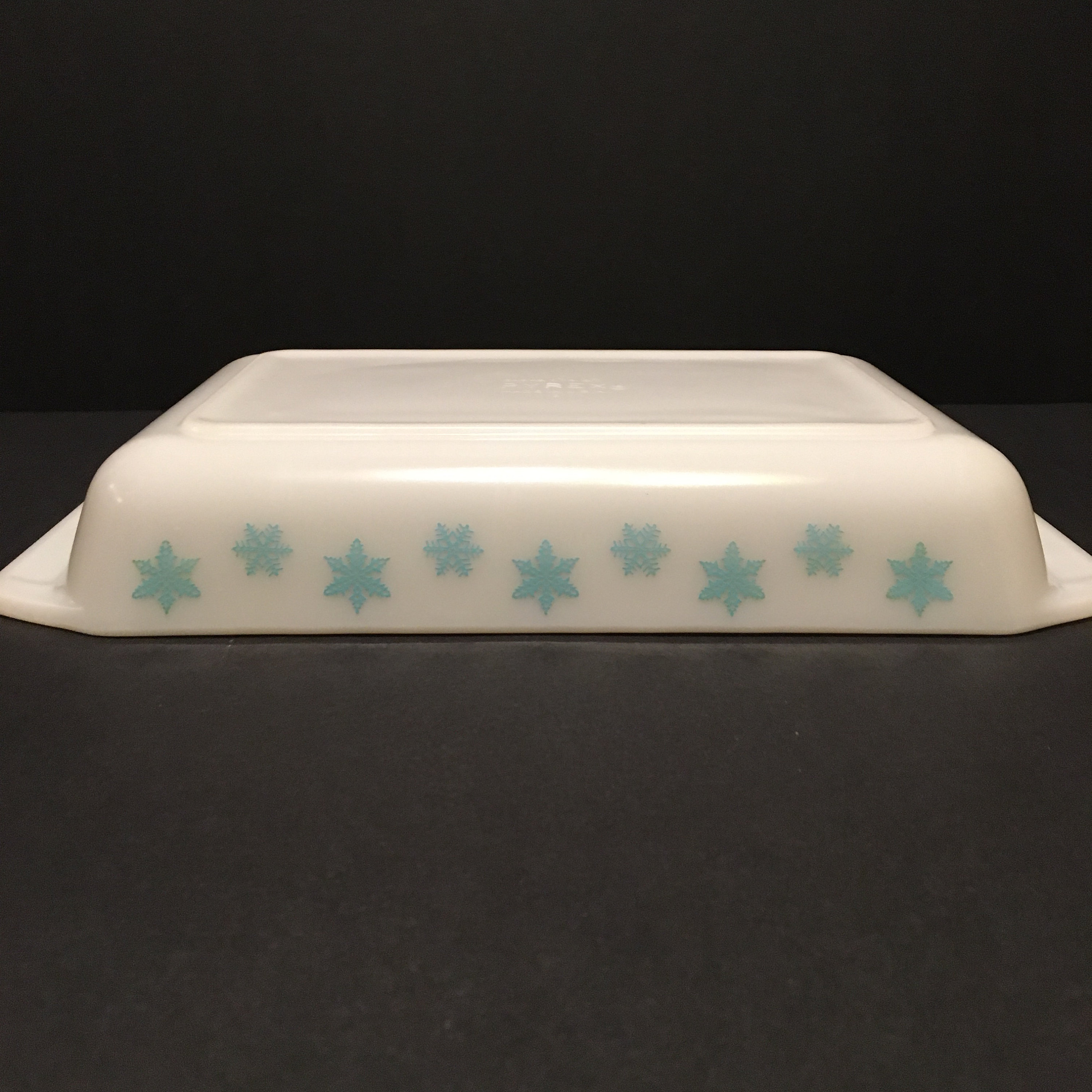 Rectangular Vintage Pyrex Vintage, Pyrex Rectangular, Space Saver, White With Turquoise ...