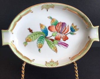 Buy Vintage, Herend Hungary Queen Victoria, Hand Painted, 7783 VBO 