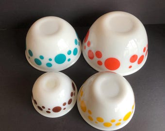 ヴィンテージ ヘーゼル アトラス ドット ミキシング ボウル 4 個セット