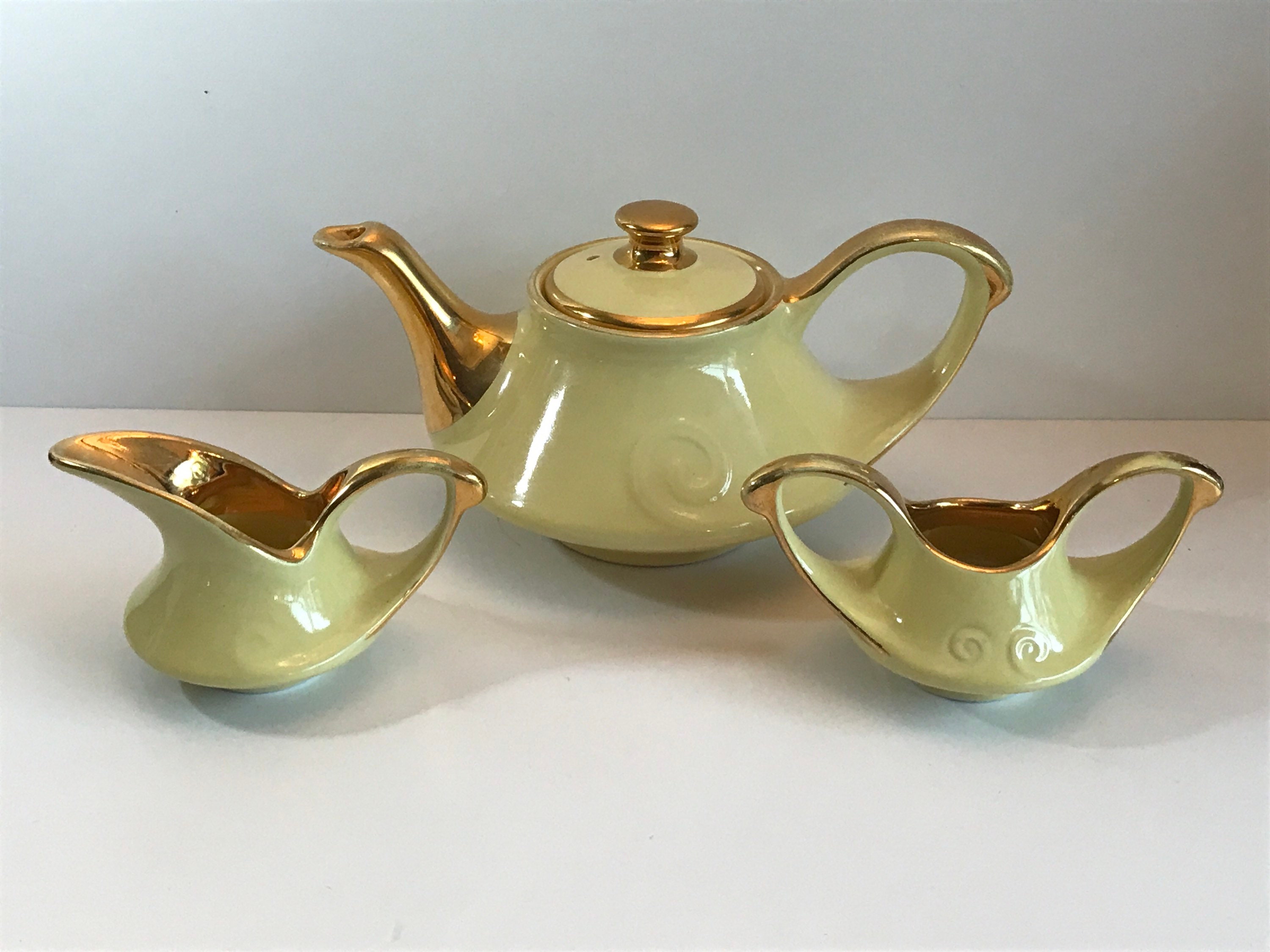 Vintage, Pearl China Company, Teapot, Creamer and Sugar Pot