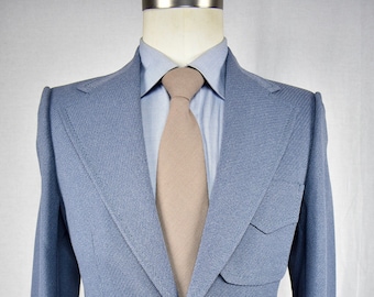 Ropa imperial de los años 70 Poliéster azul Dos botones Traje de