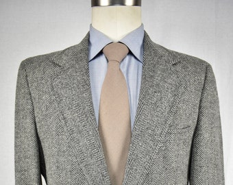 1976-1994 Hunter Haig Gray Herringbone Wool Tweed Two Button Sport Coat Sz: 42S