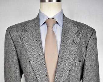1976-1994 Kingsridge Gray Herringbone 100% Wool Two Button Sport Coat Size: 42R