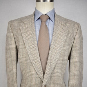 1976-1994 Hart Schaffner Marx Light Brown Wool Two Button Sport Coat Size: 42R