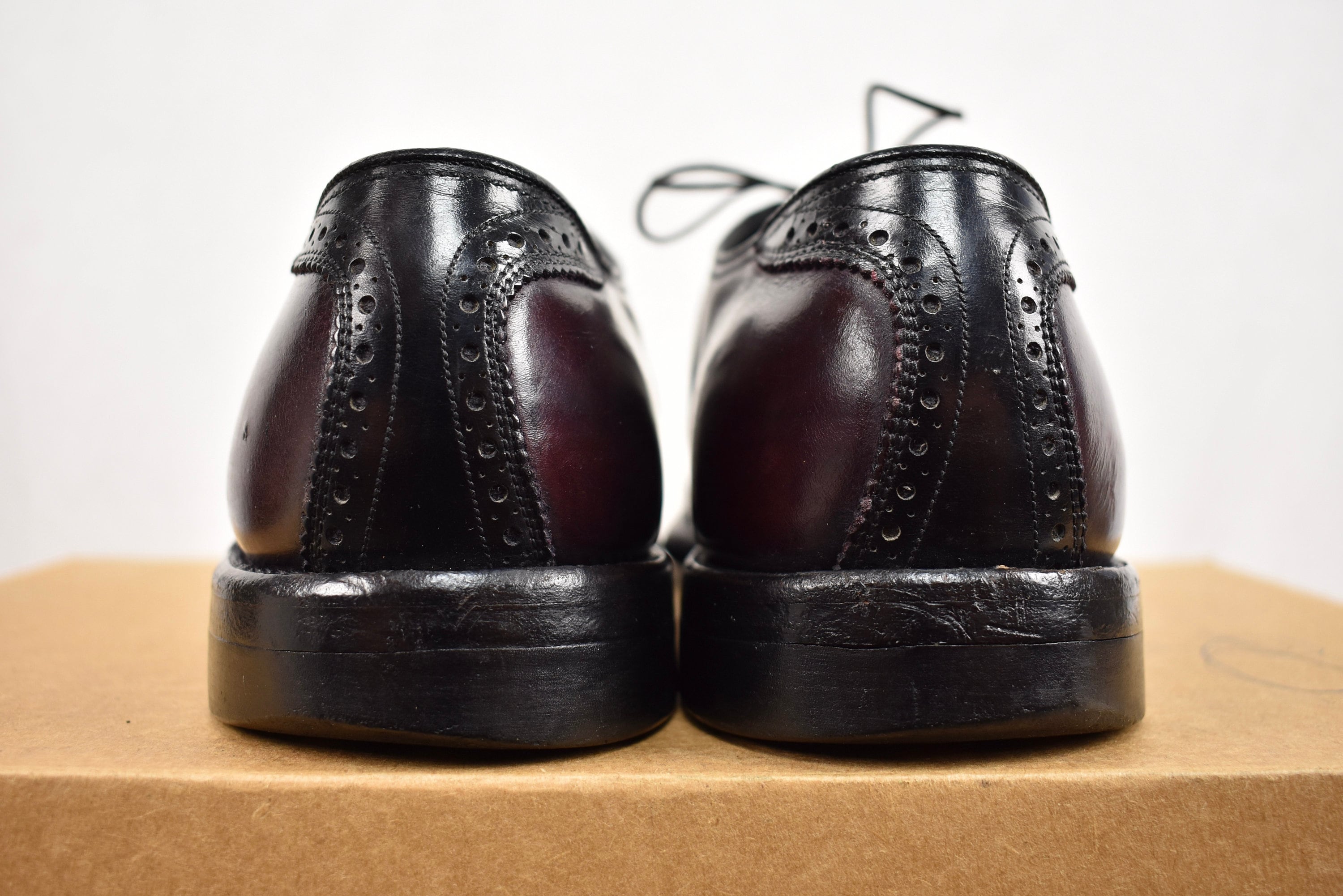 Florsheim Burgundy/black Plain Toe Saddle Oxford Size: 9B - Etsy