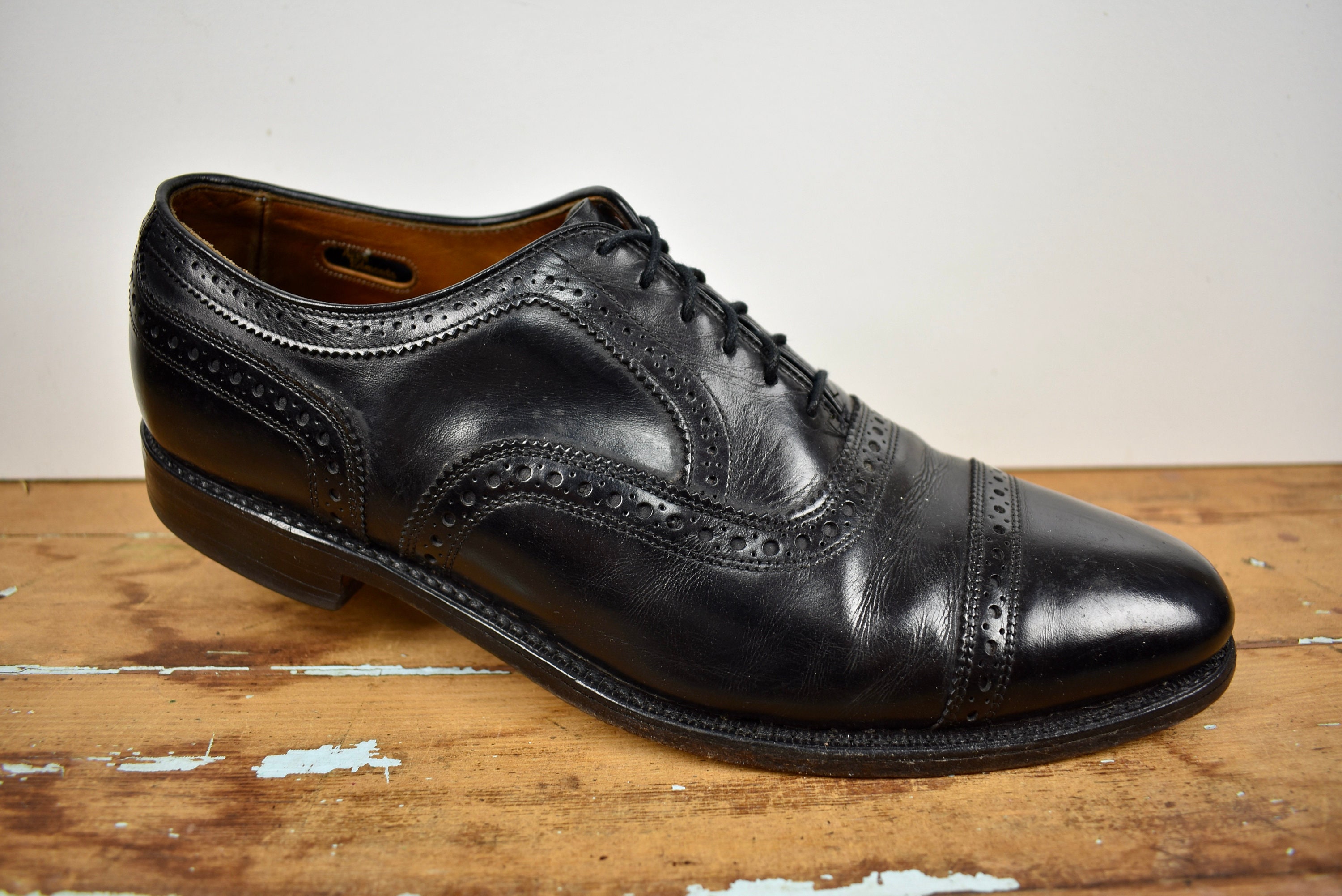 Allen Edmonds Clifton Black Cap Toe W/ Brogue Detail Balmoral Size 