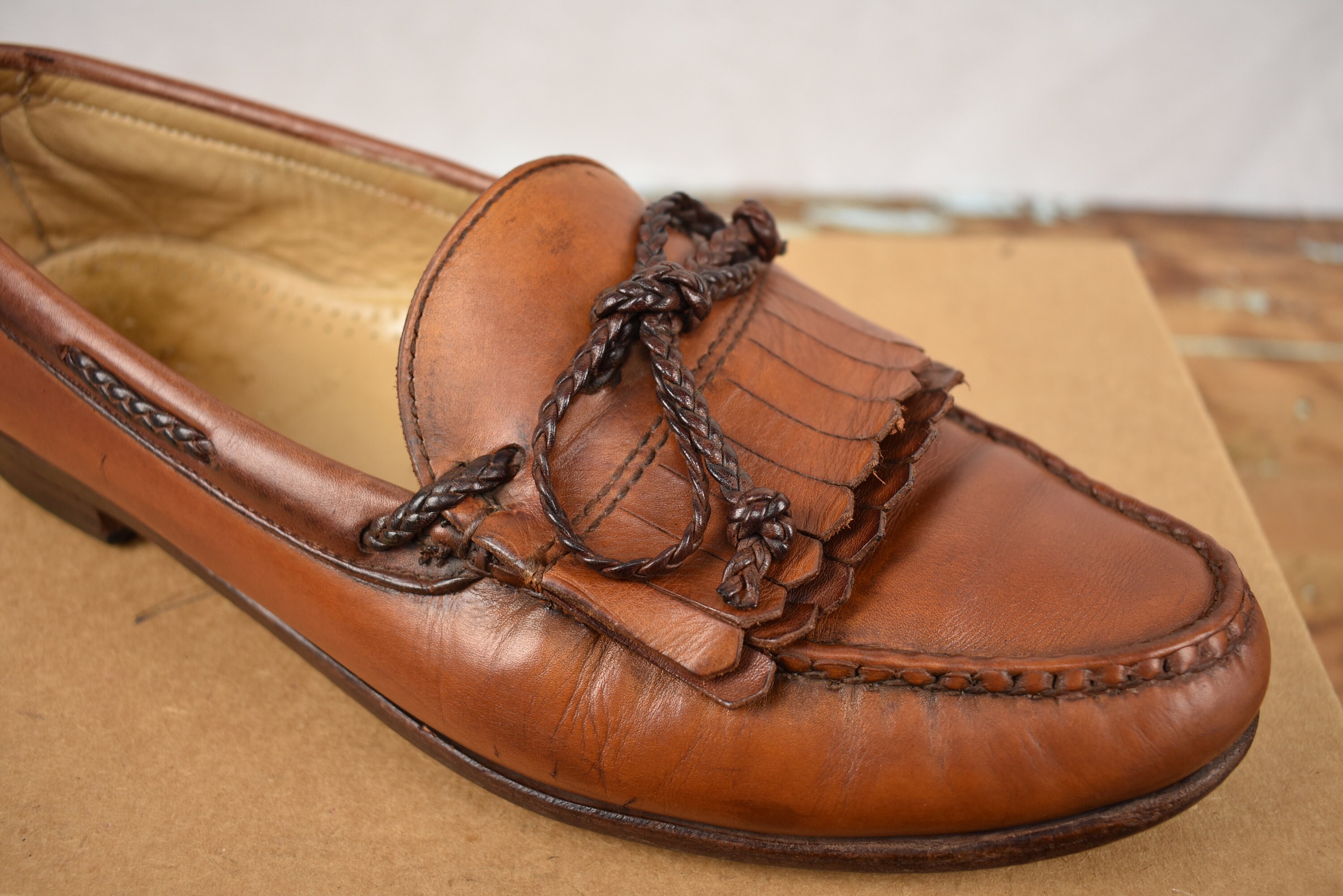 Allen Edmonds Woodstock Light Brown Moc Toe Tassel Loafer 
