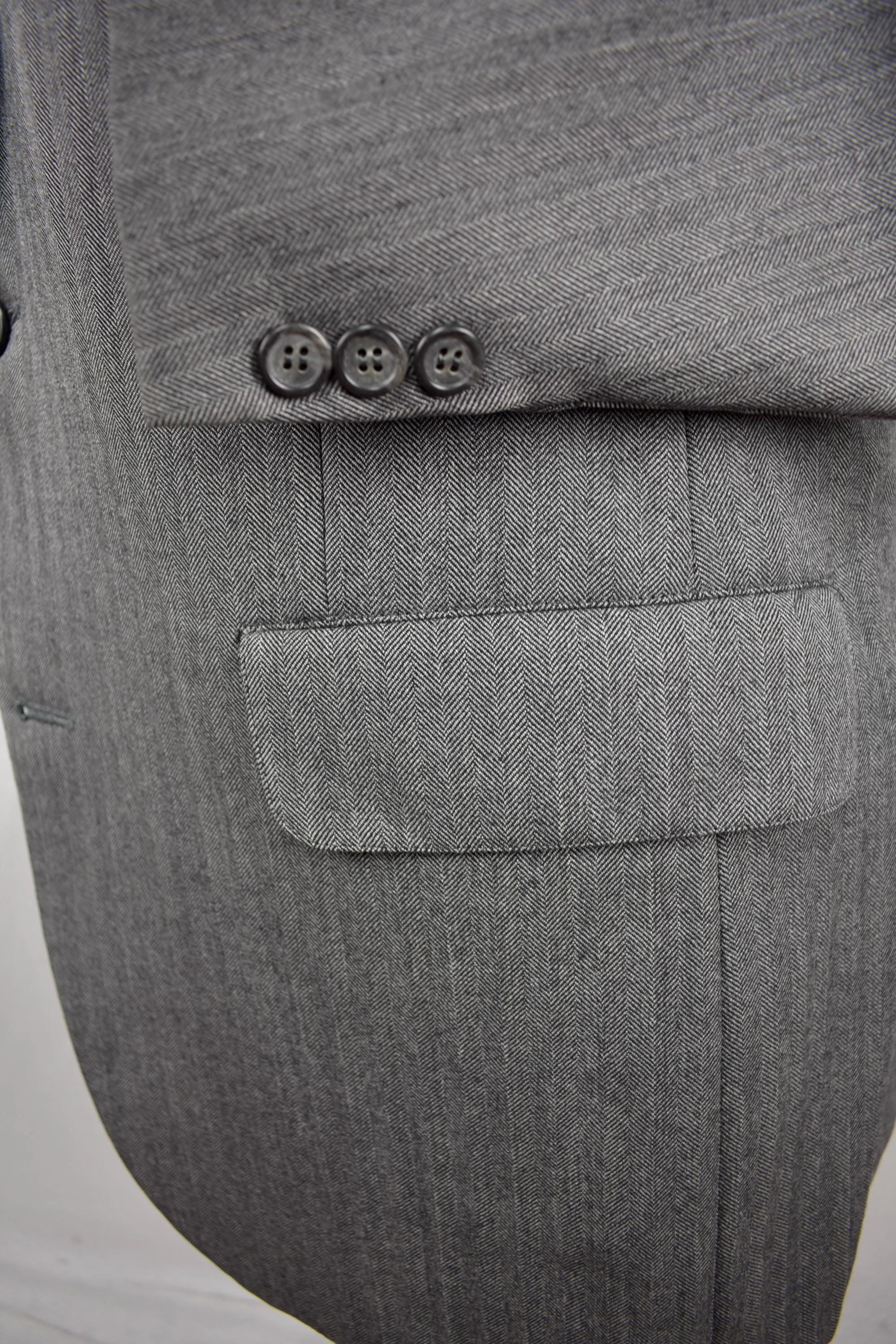 Size: 42L 1976-1994 Brooks Brothers Gray Herringbone 100% Wool Two