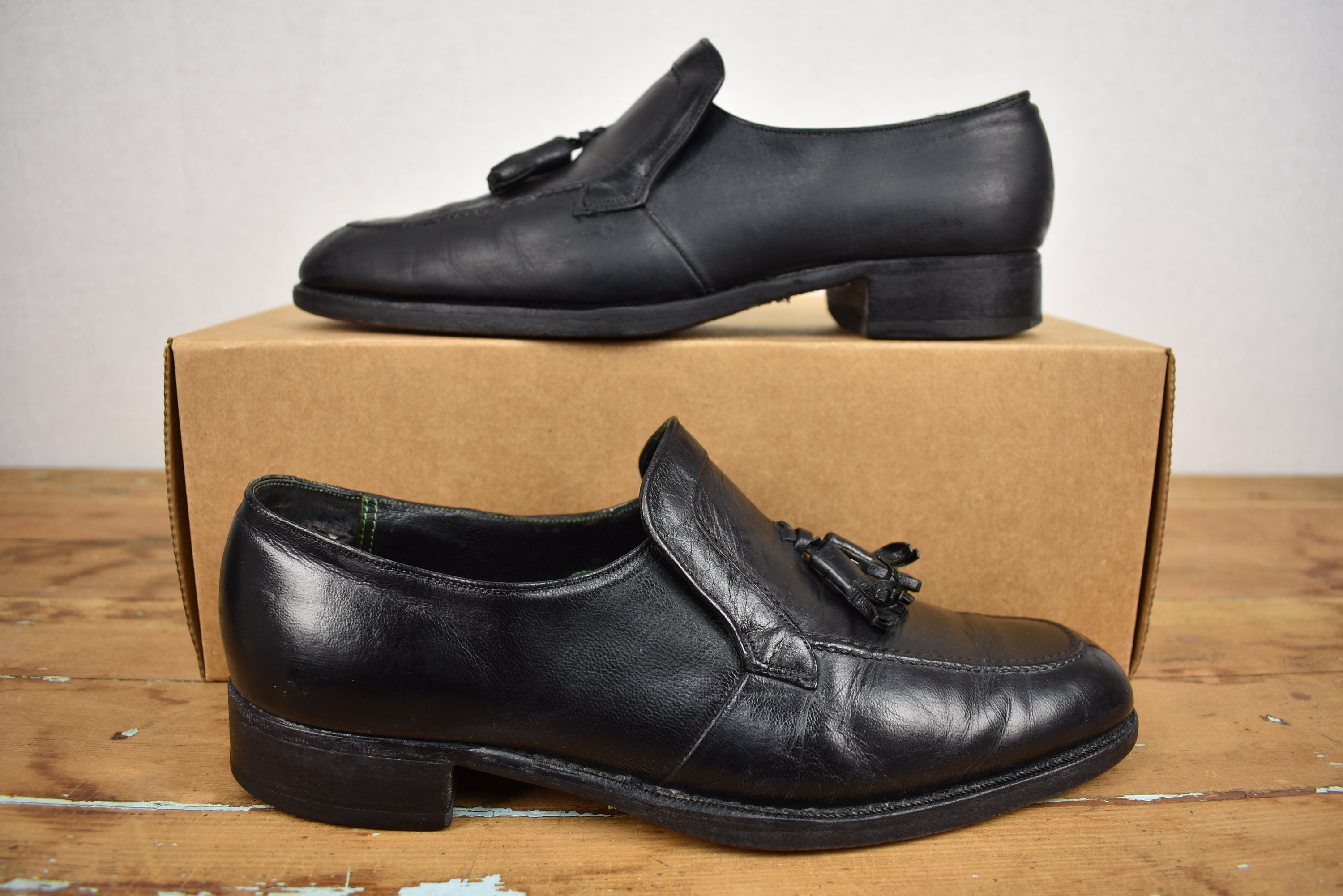 Excellent condition men’s Florsheim loafers size 9.5 c tassel loafers Amazon.com | Florsheim Men main image 4