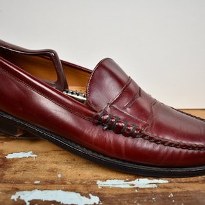 E.T. Wright Solid Burgundy Leather Moc Toe Penny Loafer Size: 11.5A