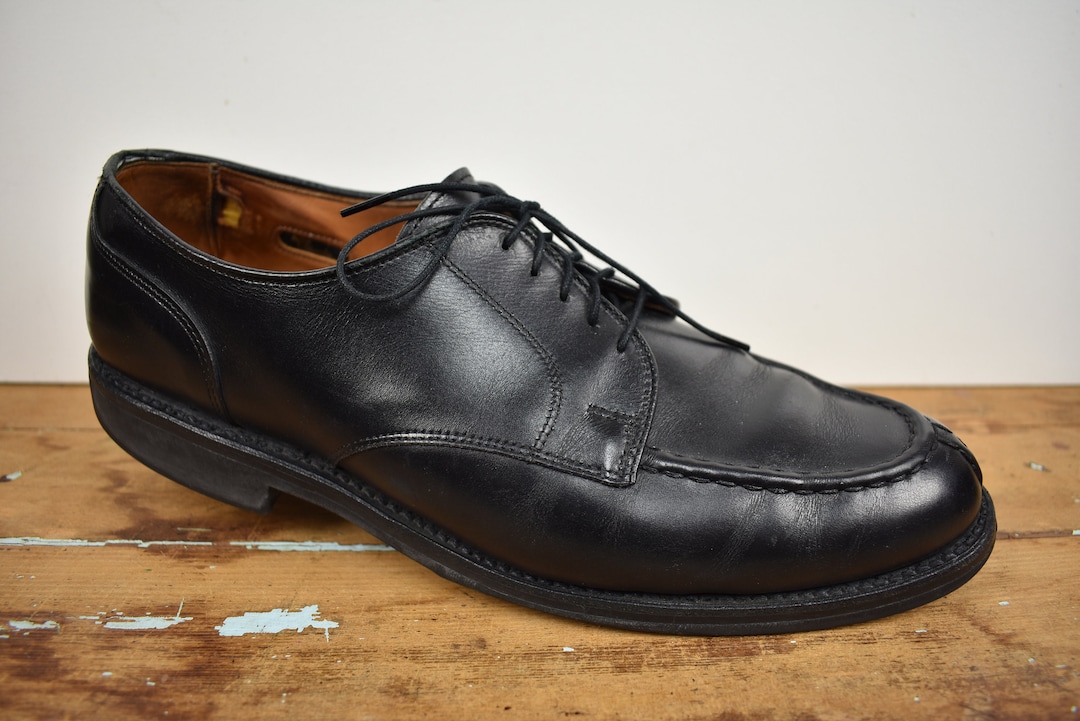 Allen Edmonds Granby Black Split Moc Toe Lace up Blucher  display picture 3